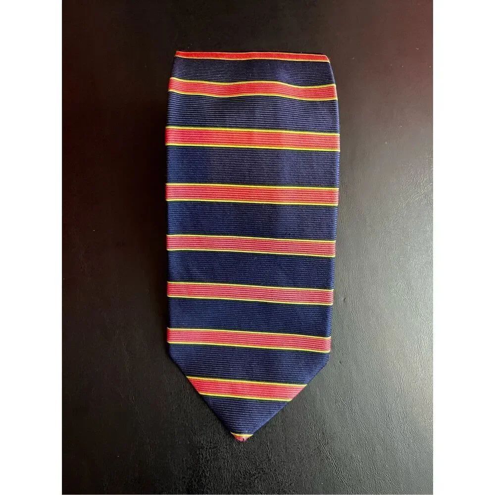 Brooks Brothers tie